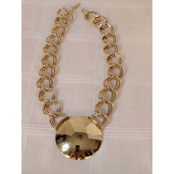 Napier Gold-Tone Chain Link Statement Necklace 16" Round Pendant Runway Jewelry - Picture 12 of 12